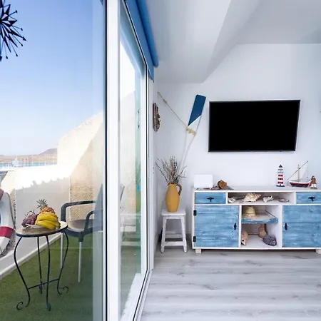 Home2book Sea Front Attic Galletas *