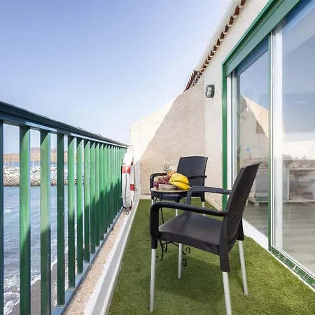 Apartment Home2book Sea Front Attic Galletas